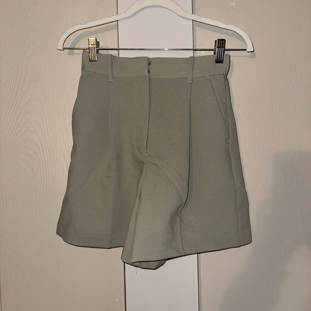 Abercrombie Women's Classic Green Shorts. Size XS